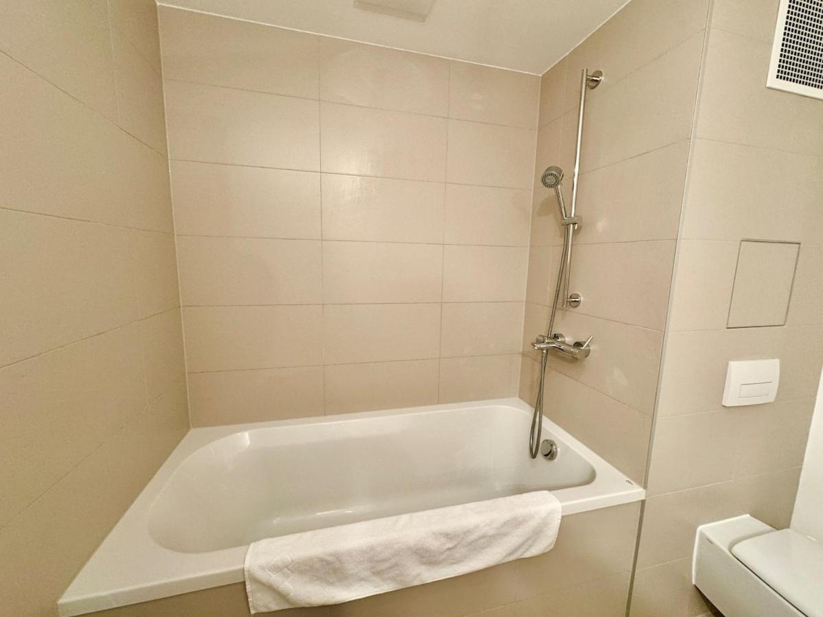 Bright Modern Maisonette With Garden & Free Parking Wien